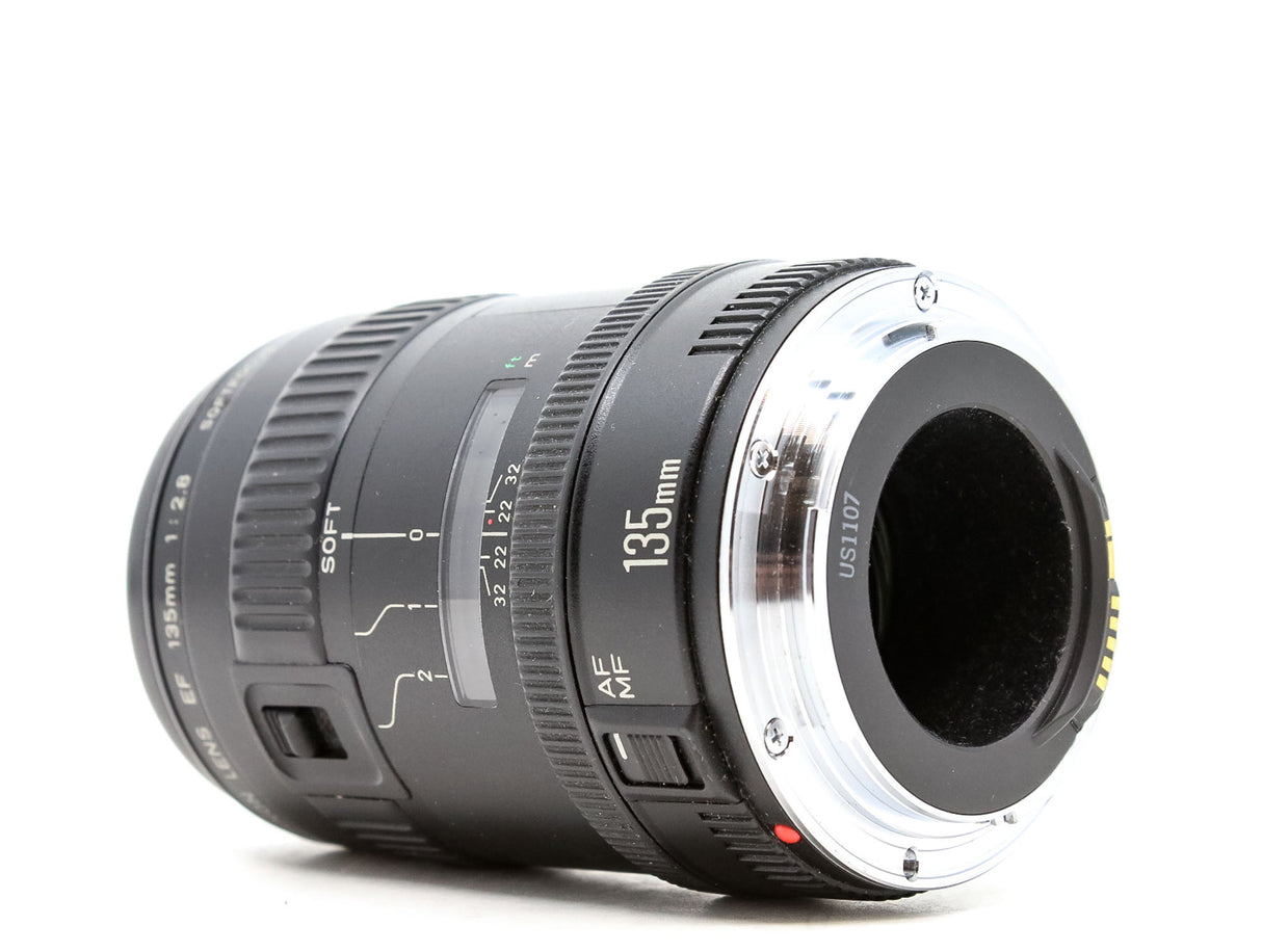 Canon EF 135mm f/2.8 Messa a fuoco morbida