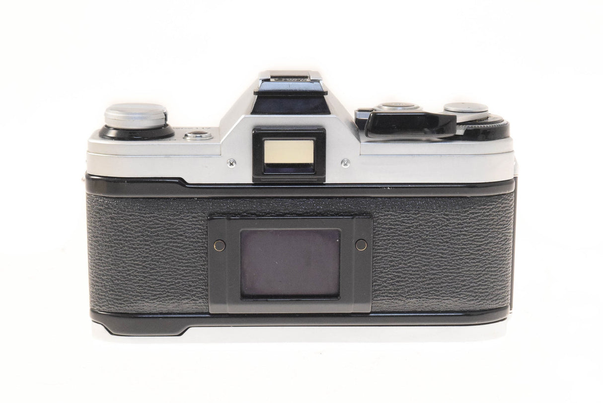 Canon AE-1 + 50 mm f1.8 SC