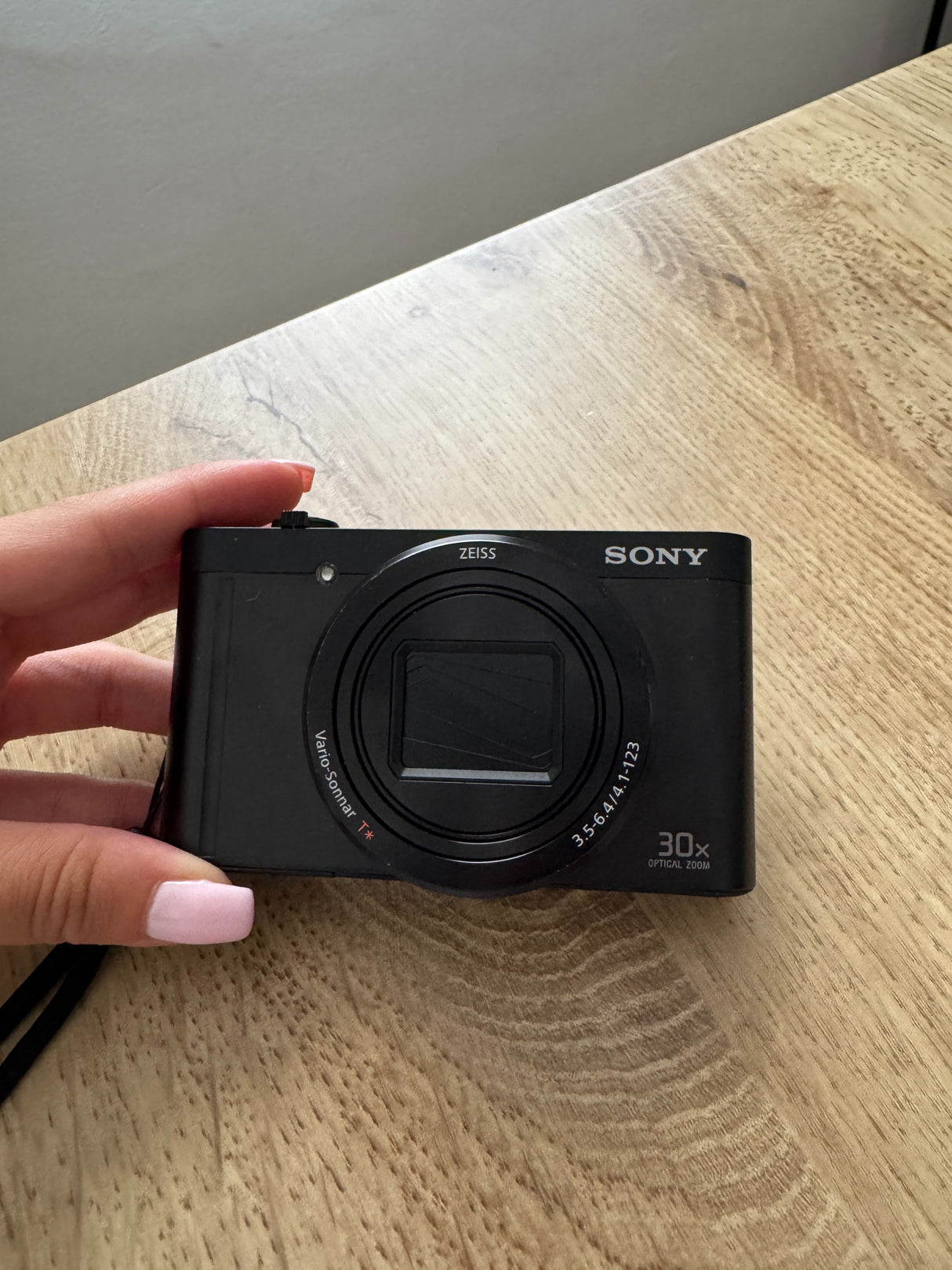 SonyCyberShot DSC-WX50076b44ad1-b681-4102-9642-47e25cc90ee8