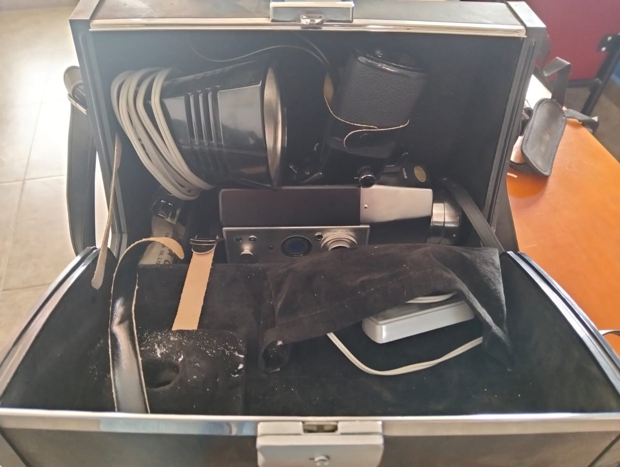 kodakmovie camara model 21ab2c325-f416-4dda-87f3-a0a992329e90