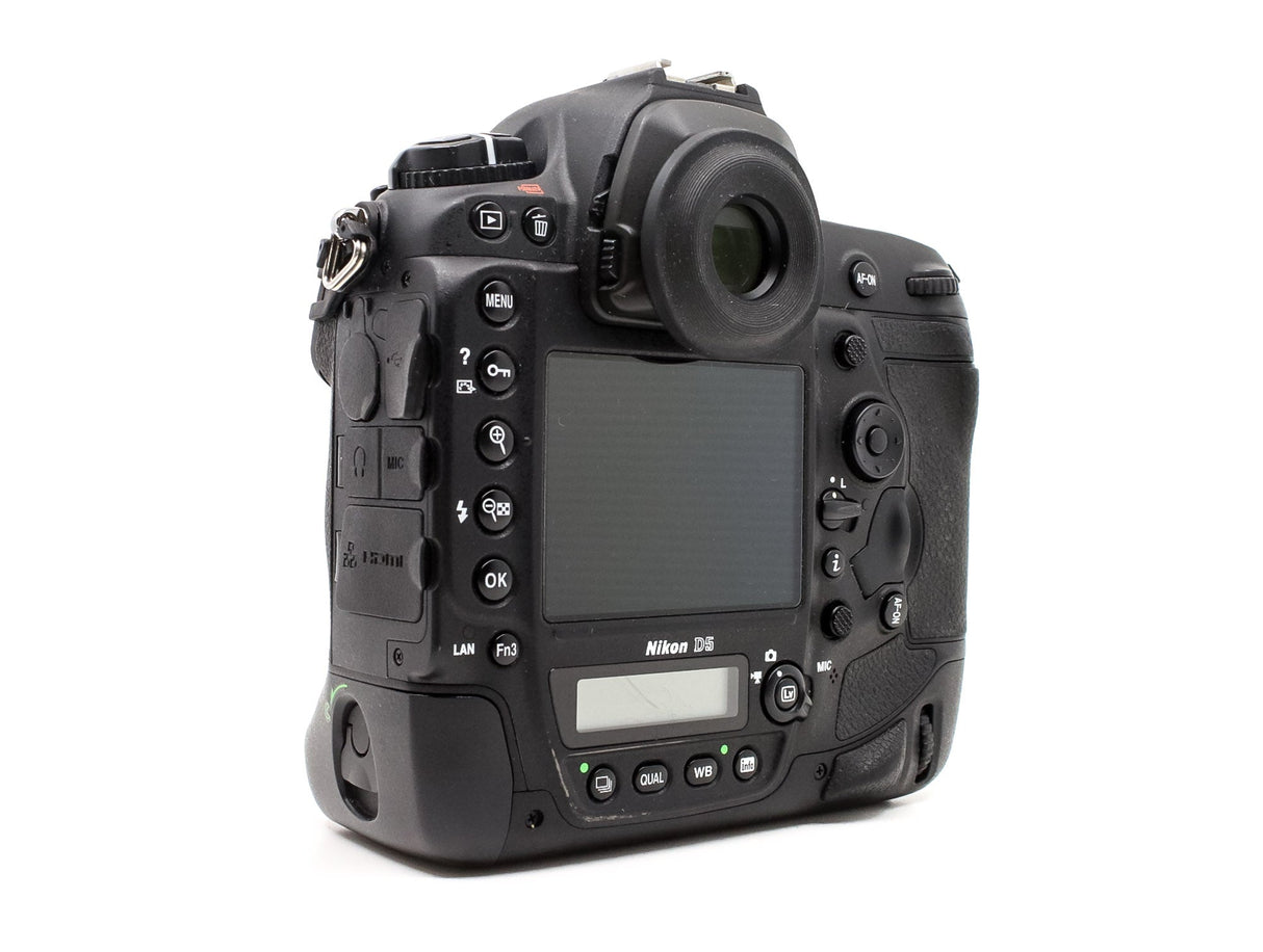 Nikon D5 (Dual XQD) - segunda mano - excelente estado - detalle 2 de 4 - SKU 3785751 - Camera Market