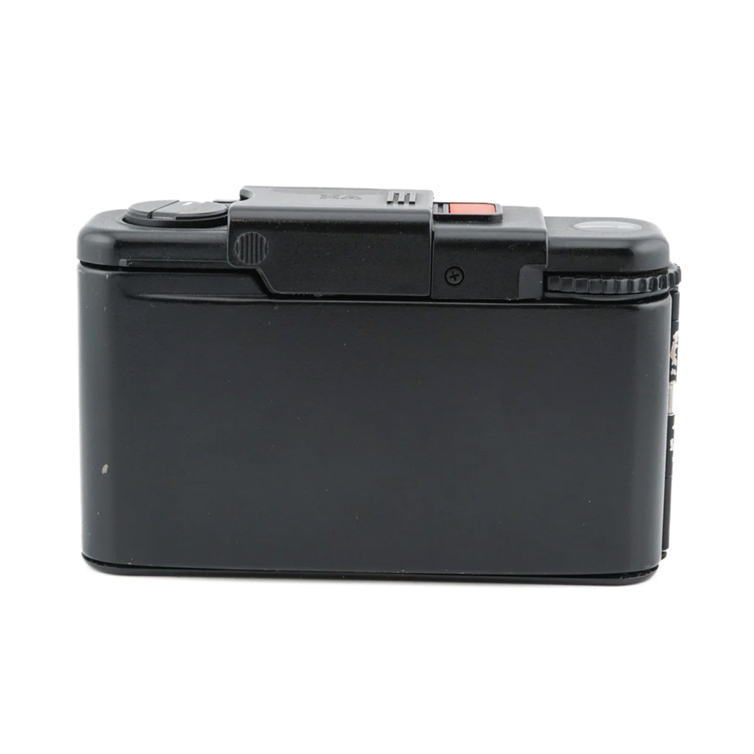 Fotocamera a pellicola Olympus XA f/2.8 - 35 mm