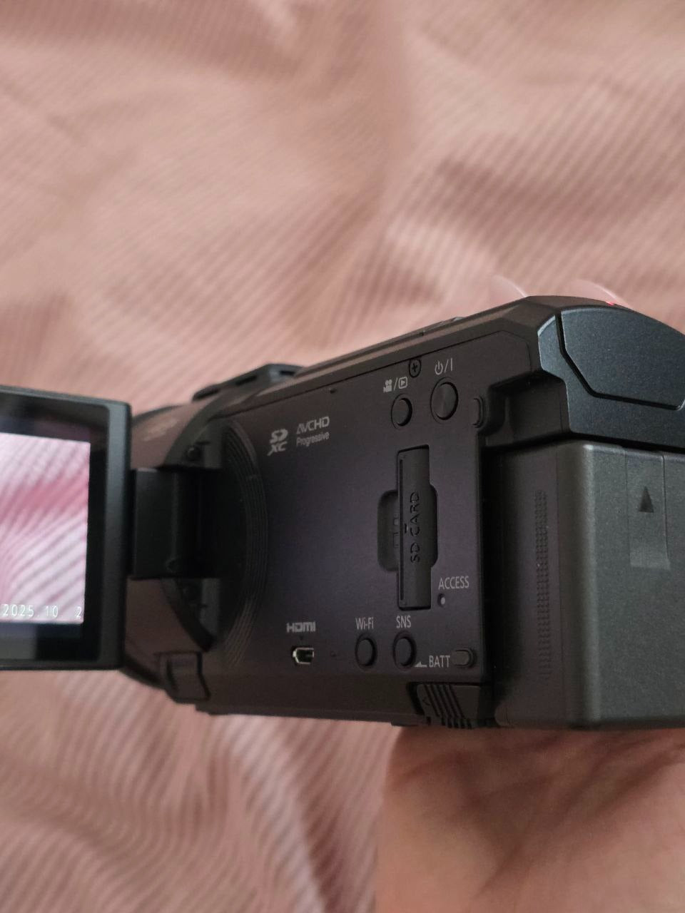 PanasonicPanasonic HC-V900E-K Full HD77de5186-99d3-4971-83f6-4602ebe87303