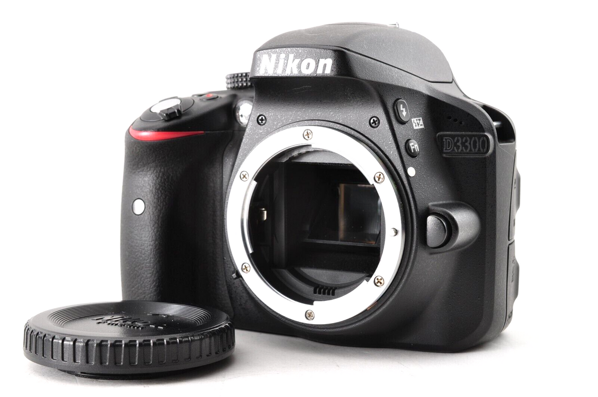 Nikon D3300 24.1 MP DSLR AF-S DX 18-55mm f/3.5-5.6G ED II
