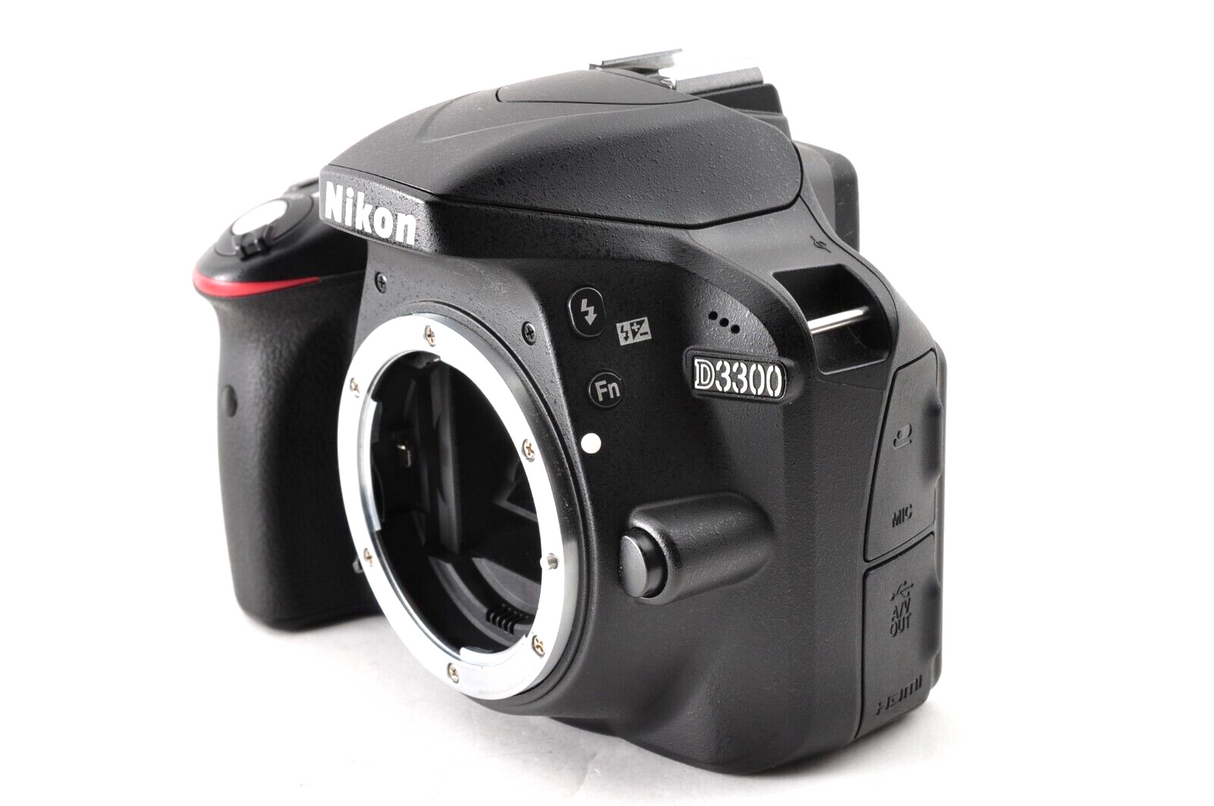 Nikon D3300 24.1 MP DSLR AF-S DX 18-55mm f/3.5-5.6G ED II