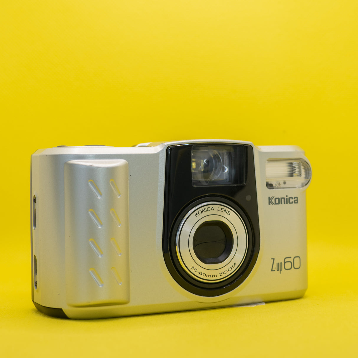 Konica Z-UP 60 - Cámara Analógica Compacta de 35mm