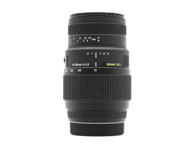 Sigma 70-300mm f/4-5.6 DG Macro - Sony A Fit - segunda mano - excelente estado - foto principal - SKU 3778165 - Camera Market
