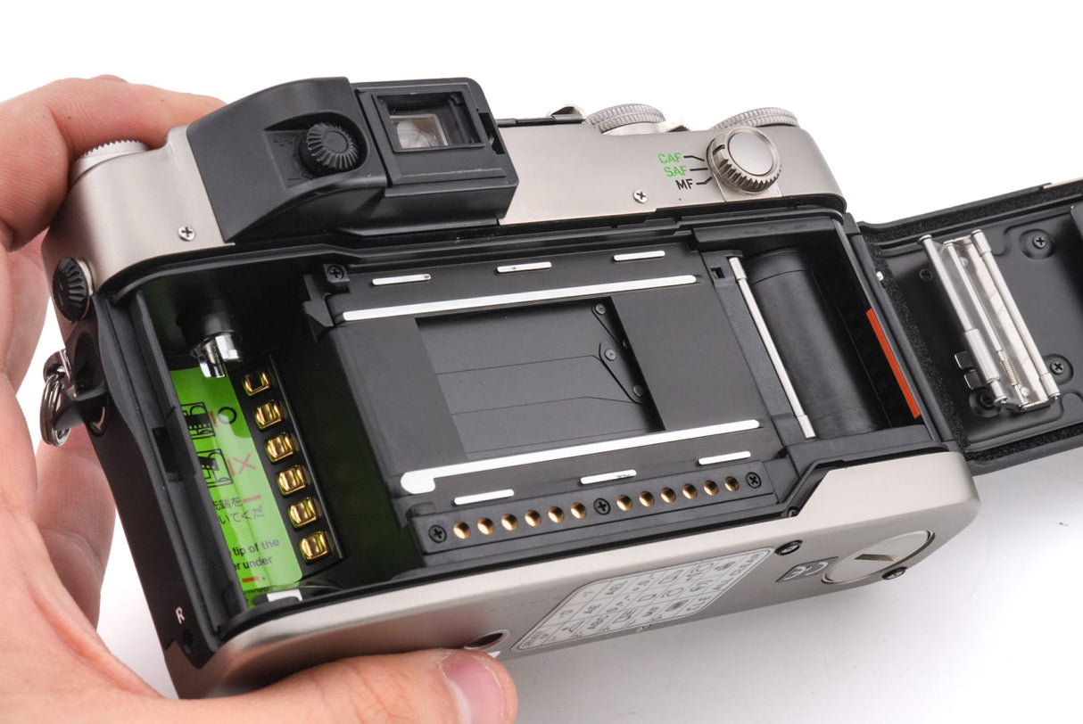 Contax G2 + 45mm f2 Planar T* 