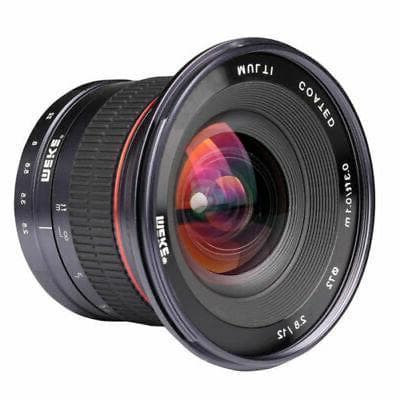 Micro Four Thirds 12mm f/2.8 lenses · imagen principal
