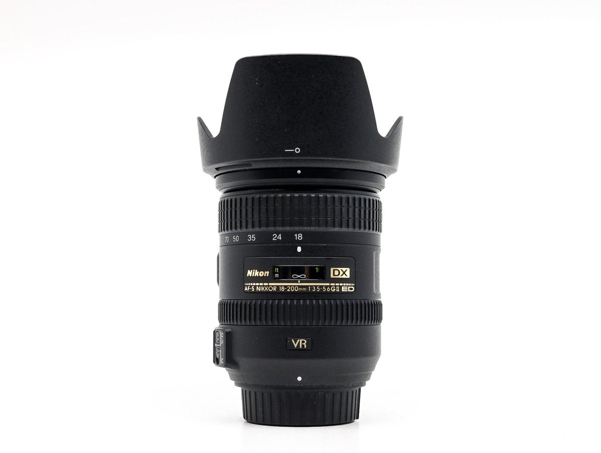 Nikon AF-S DX Nikkor 18-200mm f/3.5-5.6G IF-ED VR II · imagen principal