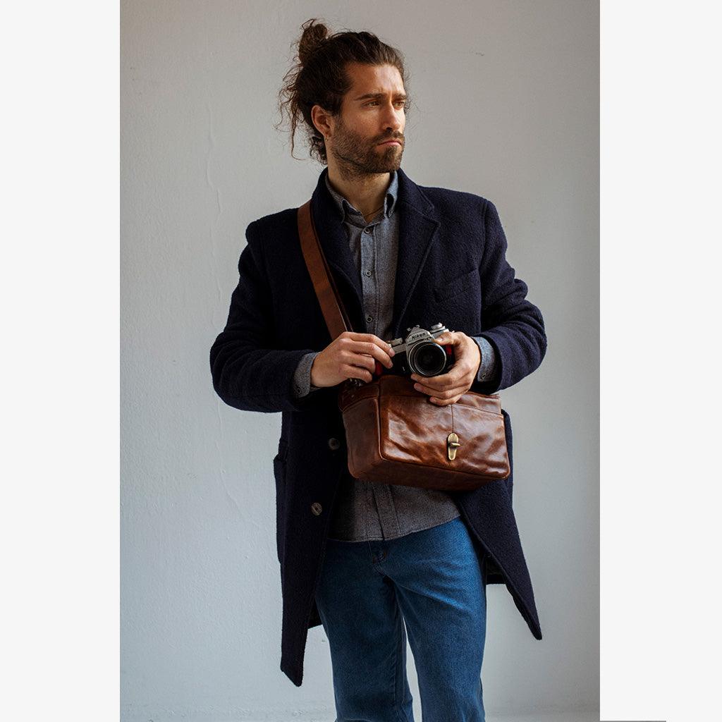 París Cognac Leather Camera Bag