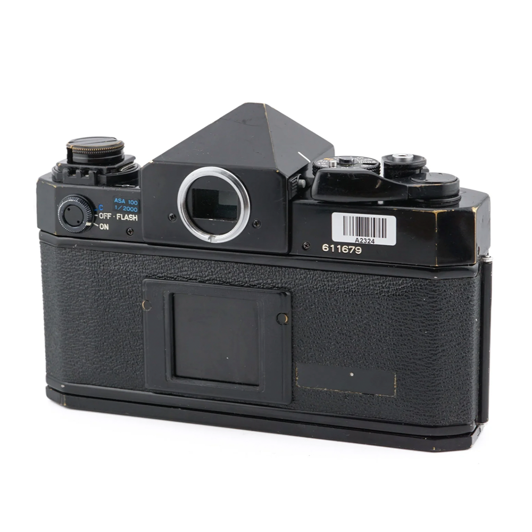 Canon F-1n + 50mm f1.8 FDn - Premium Analog Vintage Reflex 35mm SLR Camera