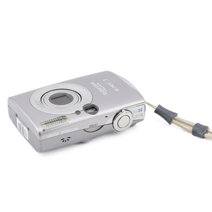 Canon IXUS 850 IS - Vintage Digital Camera 