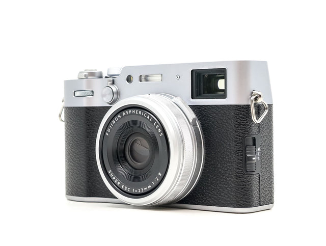 Fujifilm X100VI - segunda mano - excelente estado - foto principal - SKU 3618278 - Camera Market