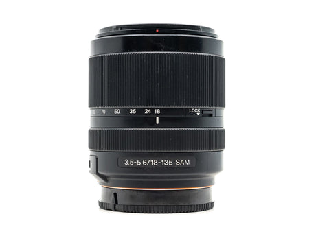 Sony DT 18-135mm f/3.5-5.6 SAM - Sony A fit - segunda mano - excelente estado - foto principal - SKU 3778075 - Camera Market