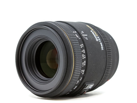 Sigma 70mm f/2.8 EX DG Macro - Sony A Fit - segunda mano - excelente estado - detalle 2 de 3 - SKU 3778251 - Camera Market