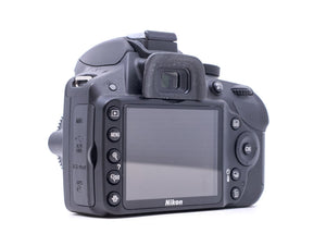 Nikon D3200 - segunda mano - excelente estado - detalle 3 de 4 - SKU 3784454 - Camera Market