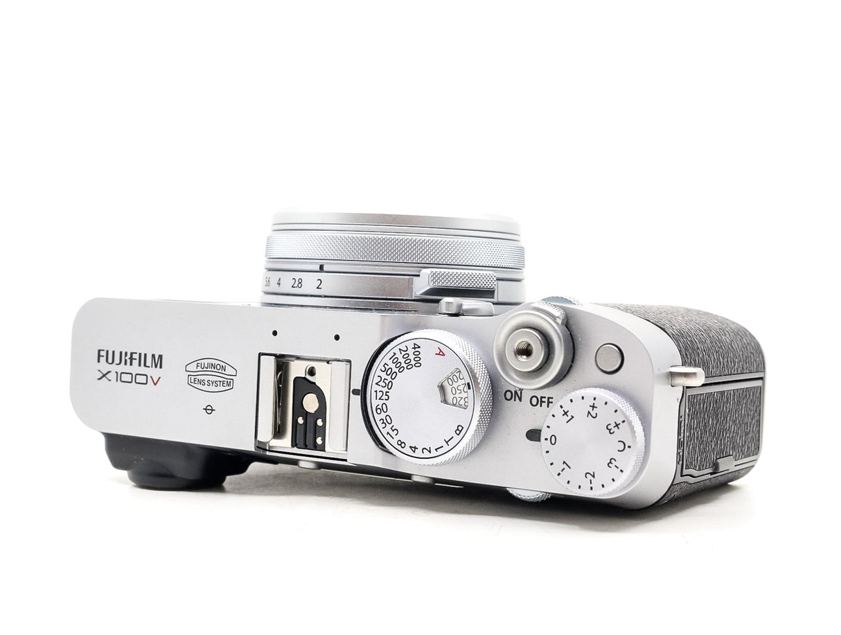 Fujifilm X100V - segunda mano - excelente estado - detalle 4 de 4 - SKU 3318268 - Camera Market