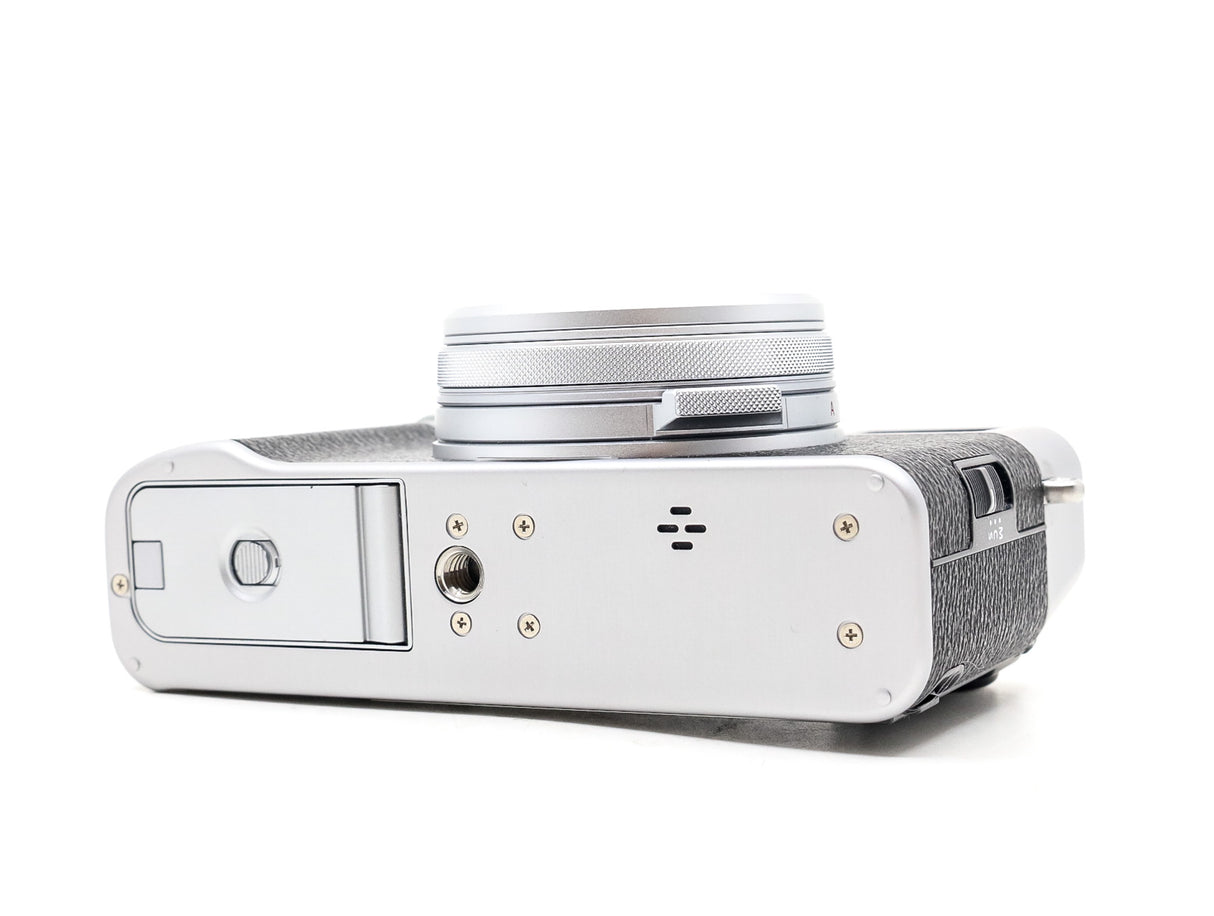Fujifilm X100V 