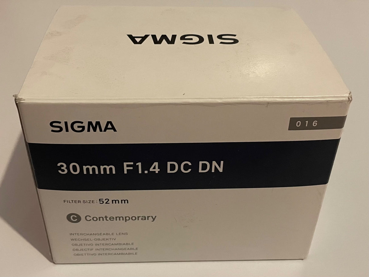 SIGMASIGMA 30mm F1.4 DC DNc2b680a6-a6ae-4701-b4ff-5777229b92d0