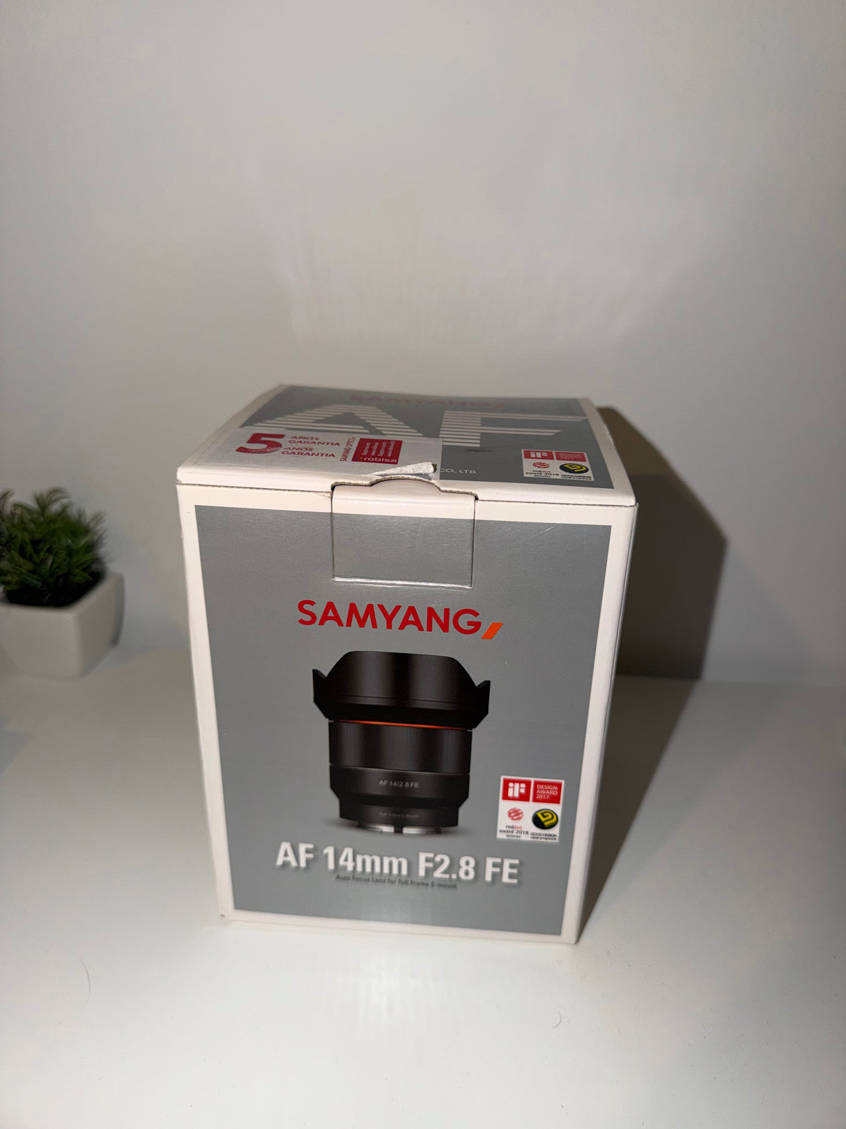 Samyang AF 14mm F2.8 FE19eaeef9-70d4-42f3-84d9-8099626ef7ea