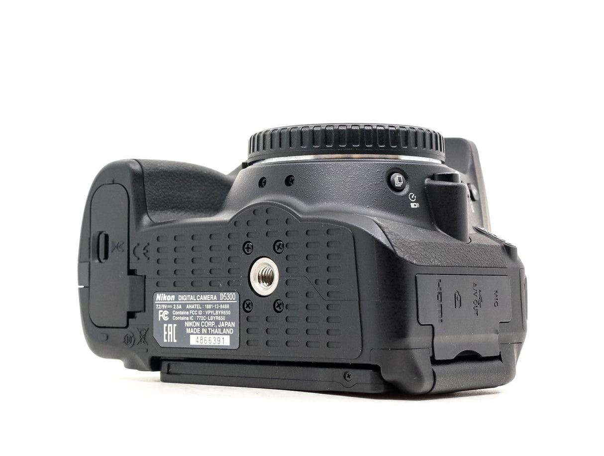 Nikon D5300 - segunda mano - excelente estado - detalle 2 de 4 - SKU 3787955 - Camera Market