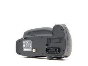 Nikon MB-D14 Battery Grip - segunda mano - excelente estado - detalle 3 de 4 - SKU 3790920 - Camera Market