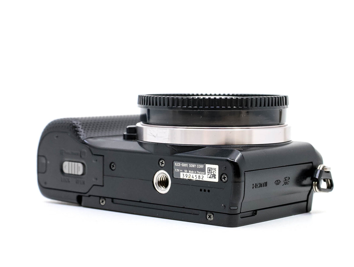 Sony Alpha A5000 - segunda mano - excelente estado - detalle 2 de 4 - SKU 3708790 - Camera Market