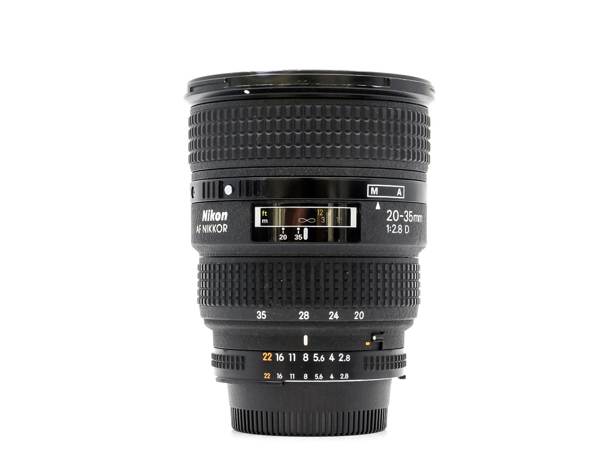 Nikon AF Nikkor 20-35mm f/2.8D 