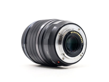 Olympus M.Zuiko Digital ED 45mm f/1.2 PRO - segunda mano - excelente estado - detalle 3 de 3 - SKU 3677807 - Camera Market