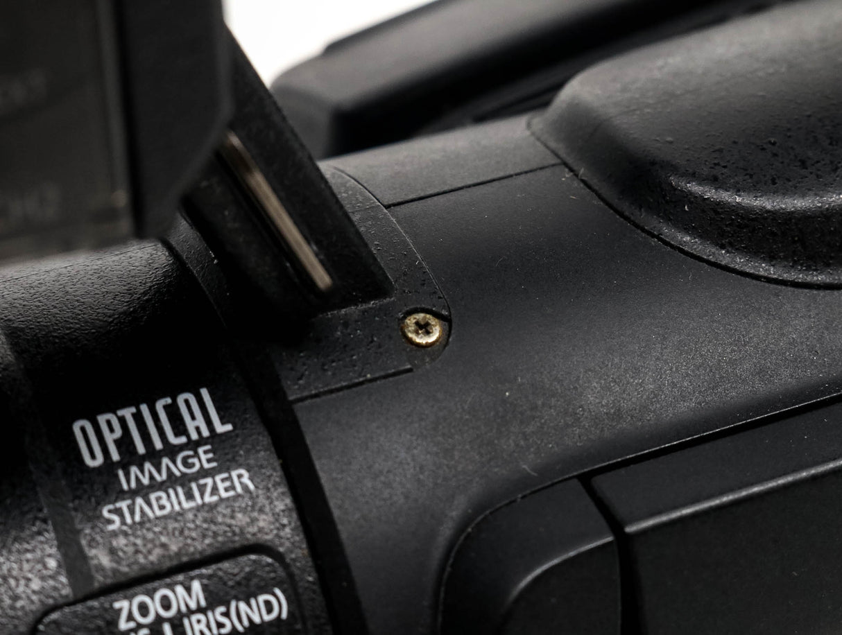 Canon XF100 Camcorder - segunda mano - excelente estado - detalle 7 de 7 - SKU 3663598 - Camera Market