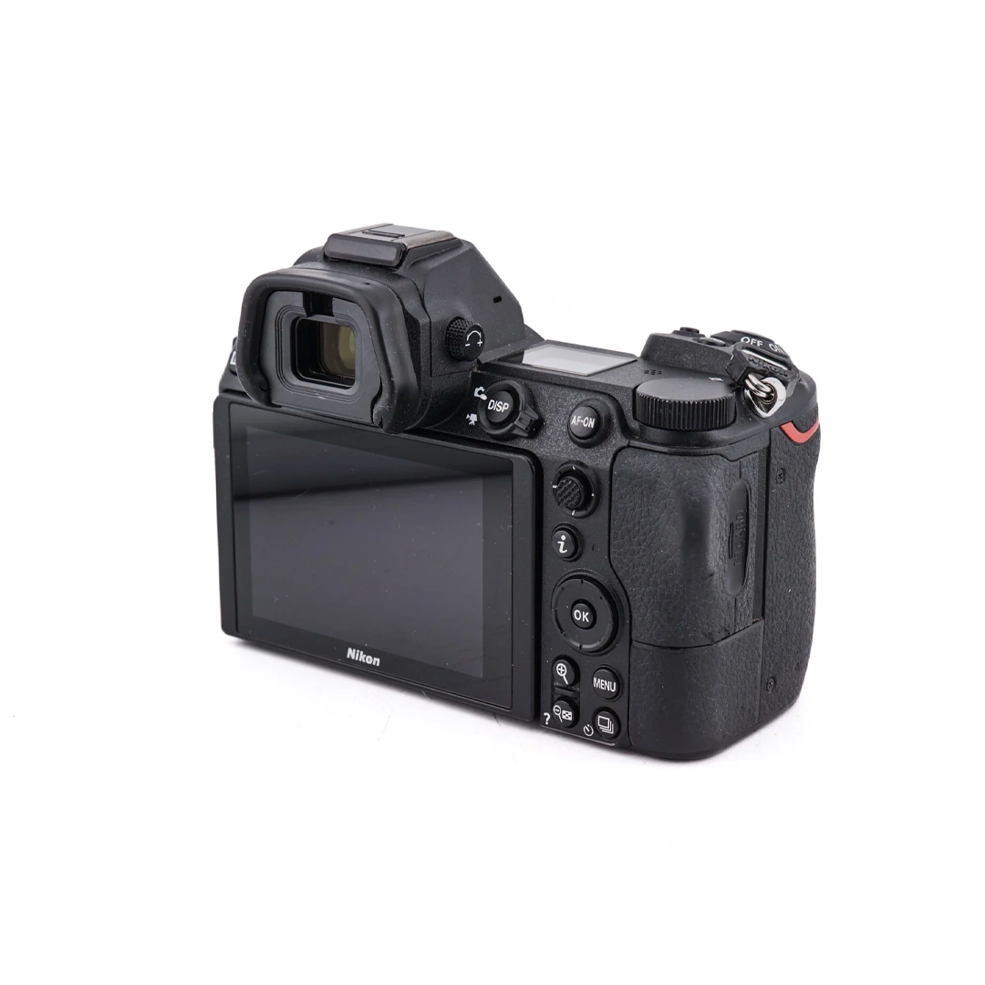Nikon Z7 - Mirrorless Digital Camera
