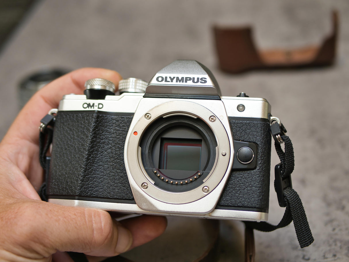 OlympusOlympus OM-D E-M10 Mark II9075e070-c2e7-4b27-bceb-fd2254b80fa2