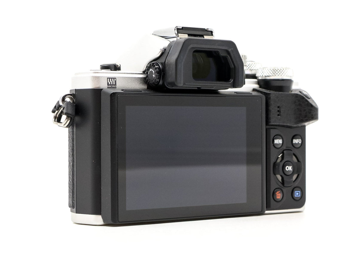 Olympus OM-D E-M10 Mark II - segunda mano - excelente estado - detalle 4 de 4 - SKU 3774741 - Camera Market