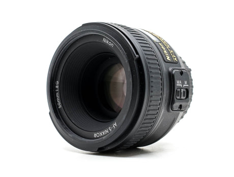 Nikon AF-S Nikkor 50mm f/1.8G - segunda mano - excelente estado - detalle 2 de 3 - SKU 3790743 - Camera Market