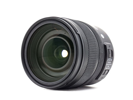 Sigma 24-70mm f/2.8 DG OS HSM ART - Canon EF Fit - segunda mano - excelente estado - detalle 2 de 5 - SKU 3711559 - Camera Ma