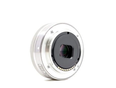 Sony E 16mm f/2.8