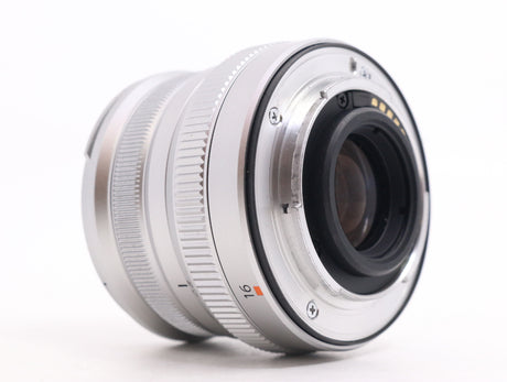 Fujifilm XF 16mm f/2.8 R WR - segunda mano - excelente estado - detalle 4 de 4 - SKU 3649328 - Camera Market