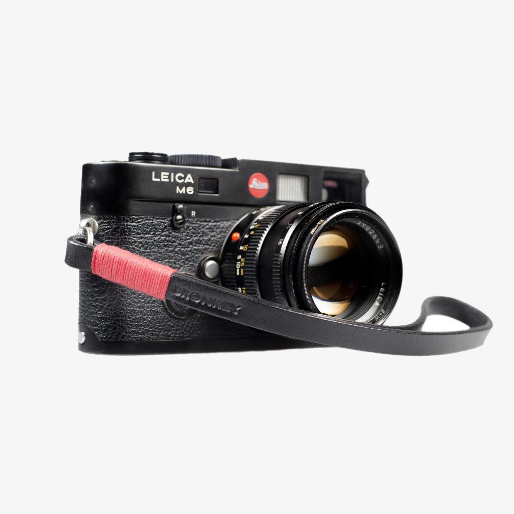 Tokyo #201 - Black & Red leather camera strap · imagen principal