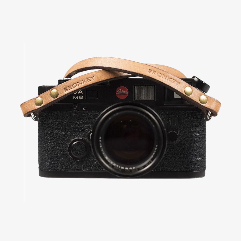 Berlin #103 - Tanned Leather camera strap · imagen principal