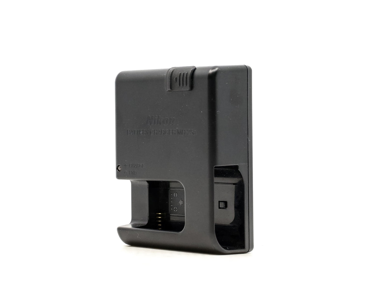 Nikon MH-26A Battery Charger · imagen principal