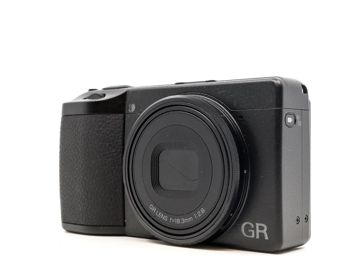 Ricoh GR IV · imagen principal