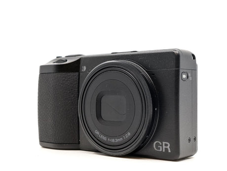 Ricoh GR IV