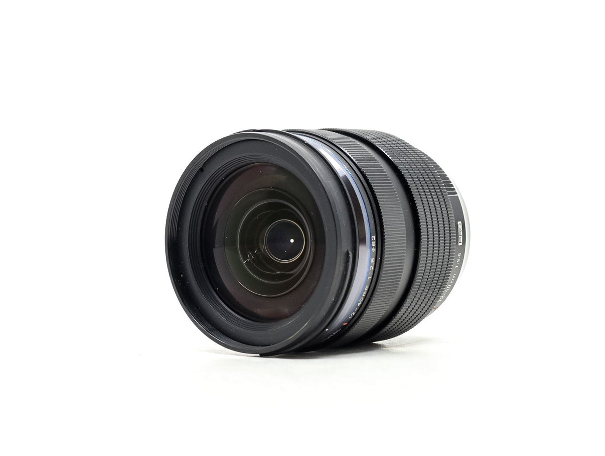 Olympus M.Zuiko Digital ED 12-40mm f/2.8 PRO - segunda mano - excelente estado - detalle 2 de 3 - SKU 3642083 - Camera Market