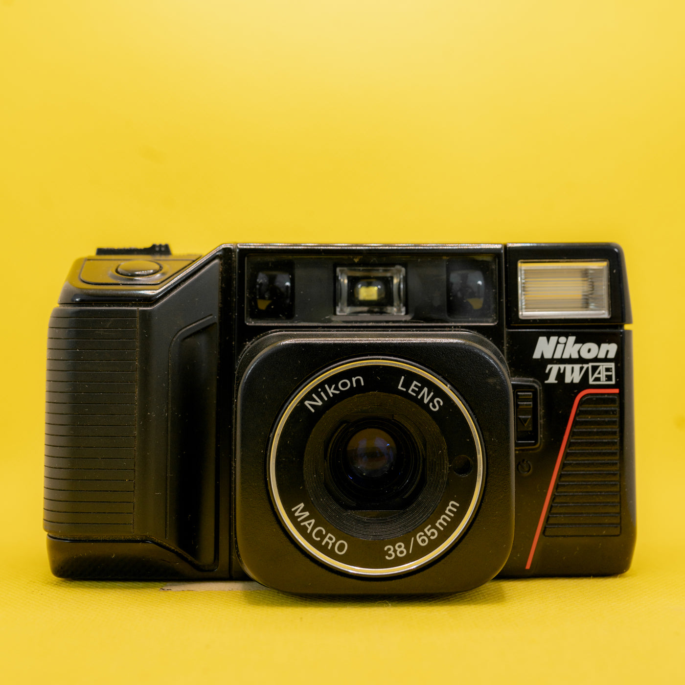 Nikon L-35TW - 35mm Compact Zoom Film Camera · main image