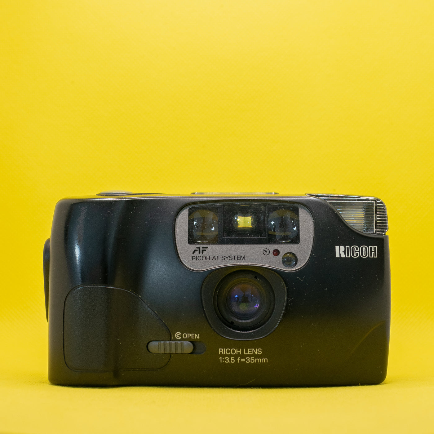 Ricoh FF-9S - Vintage 35mm Compact Analog Camera · main image