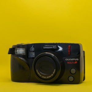 Fotocamera a pellicola Olympus Superzoom 110 - 35 mm